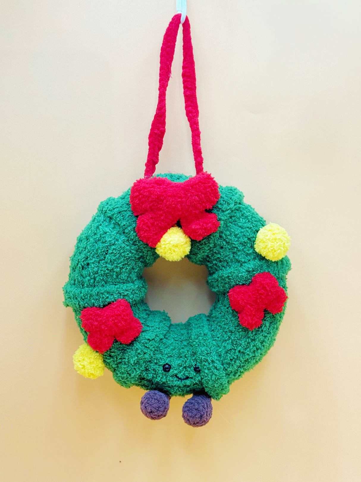 Christmas Wreath Hanger | Cute Crochet Keychain