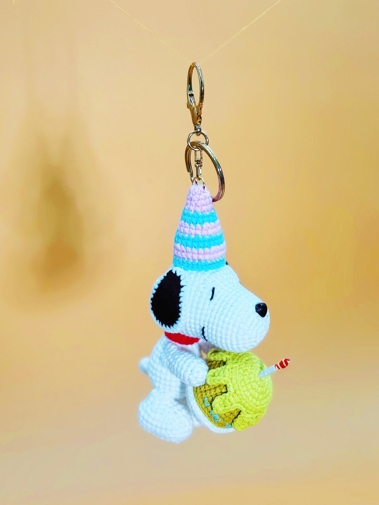 Snoopy with Cake Keychain | Cute Crochet Keychain