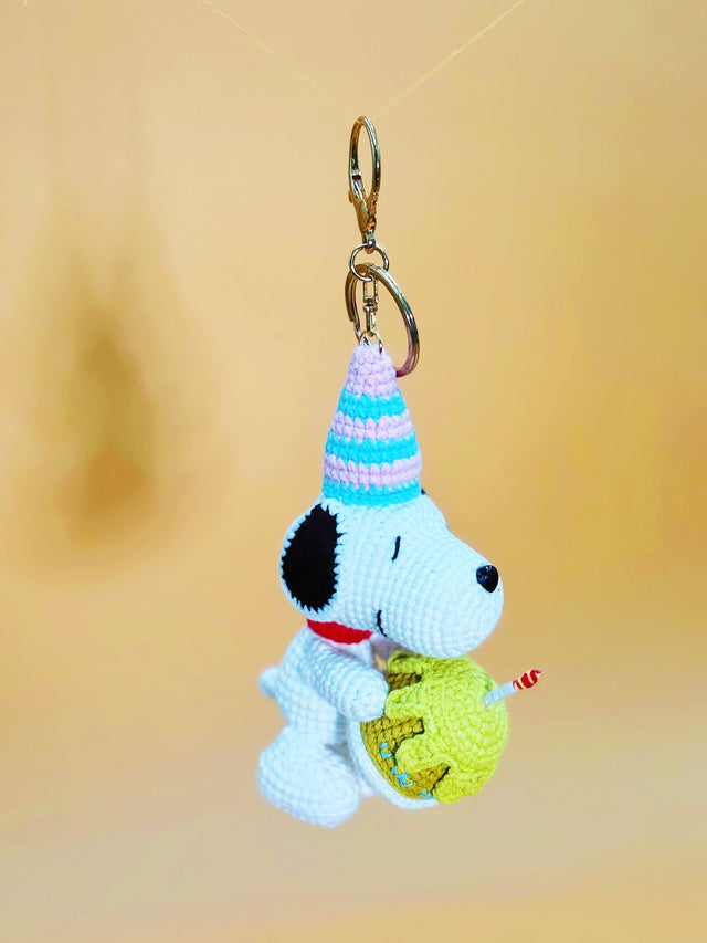 Snoopy with Cake Keychain | Cute Crochet Keychain